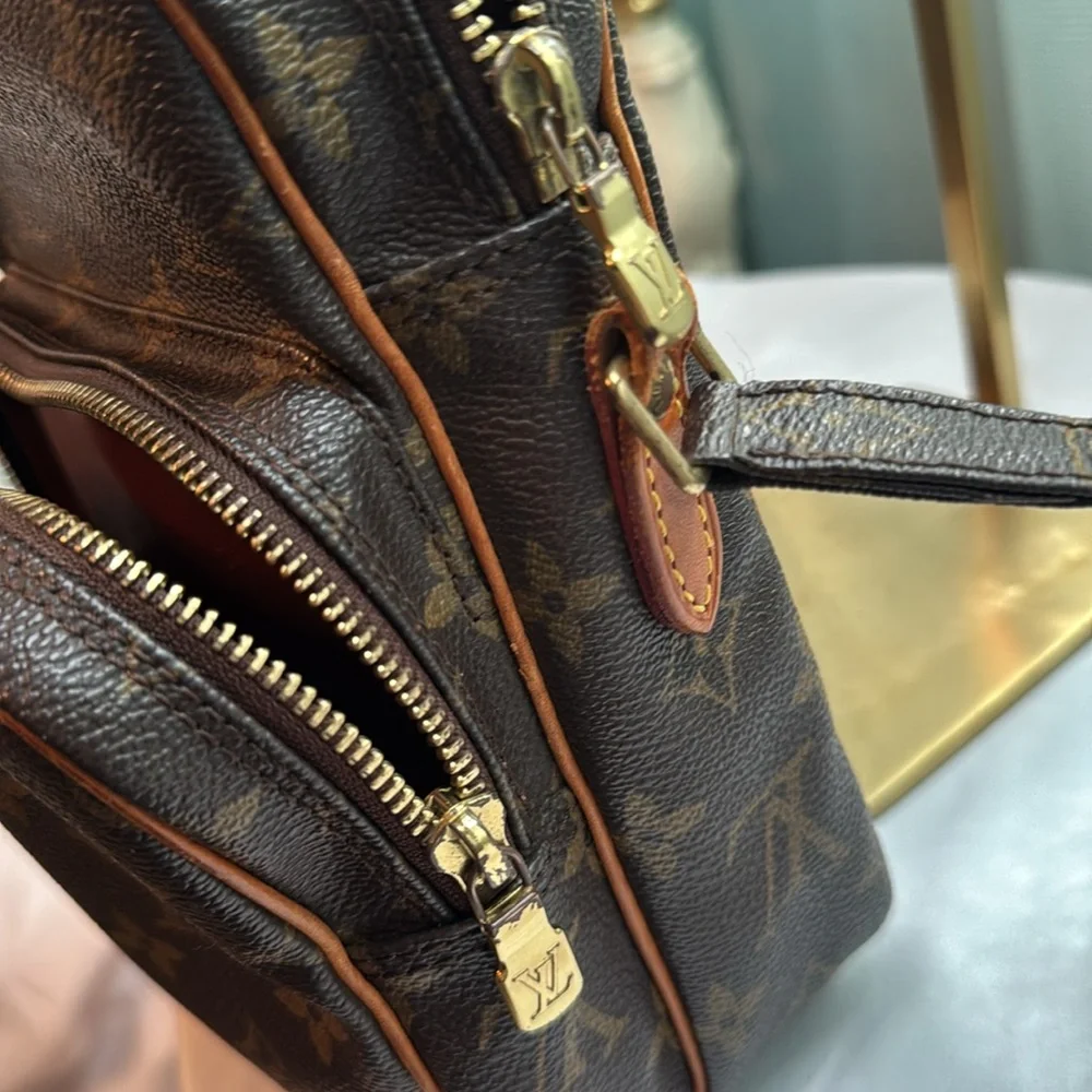 Louis Vuitton Amazone Crossbody Monogram